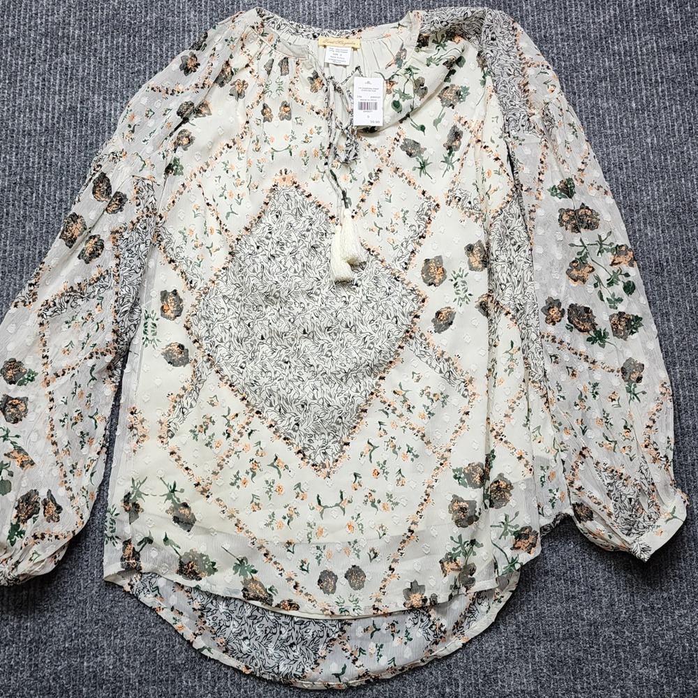 Sweet Magnolia Diamond Floral Chiffon Top NWT Small Swiss Dot Tassel Blouse